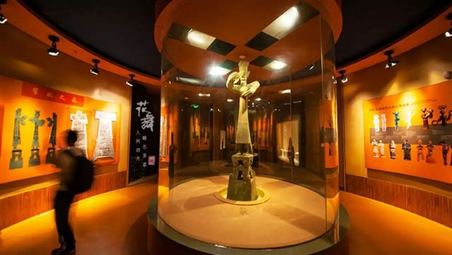 Sanxingdui Museum - Bronze Hall