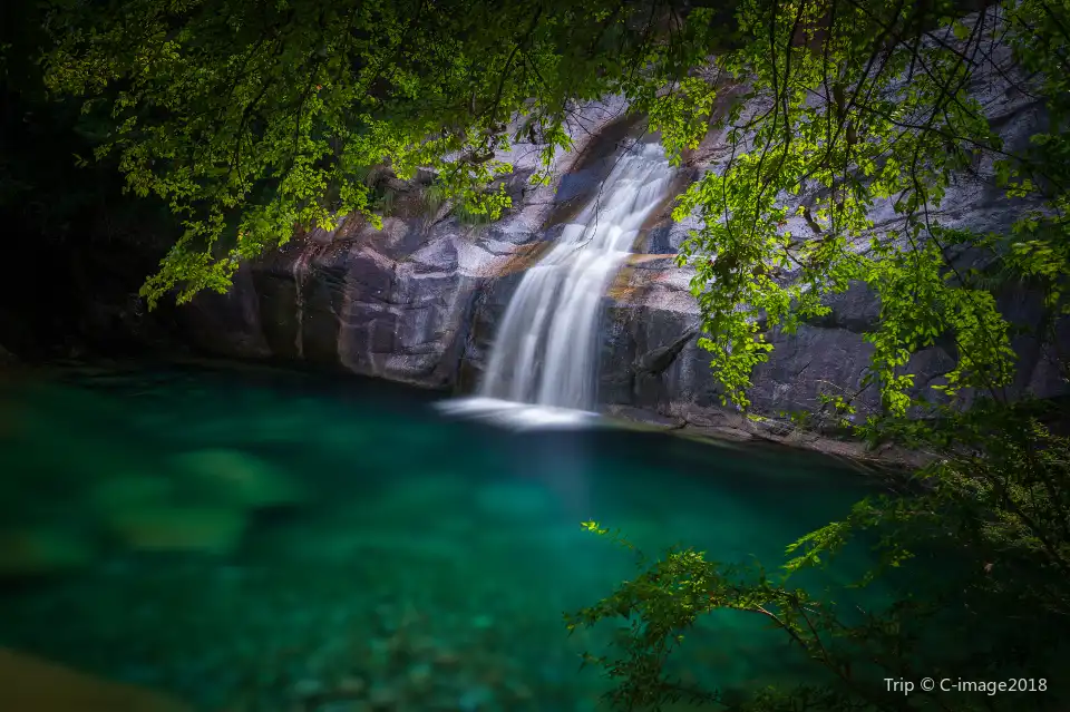 2_Emerald Valley