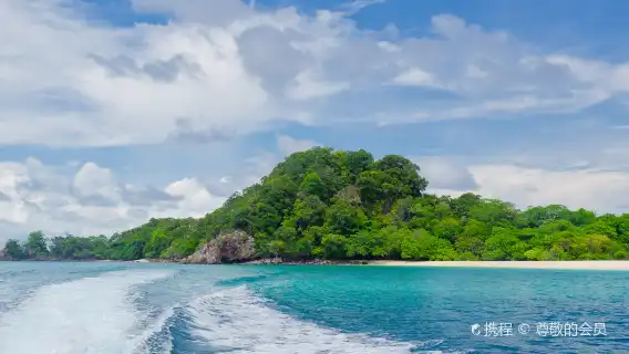 ทัวร์ เรือยนต์ เรือยนต์ 6 เกาะภูเก็ต เกาะรอง|มีหลาย ช่วงเวลา และ เรือยนต์ ให้บริการ]