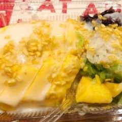 Mae Varee Mango Sticky Rice User Photo
