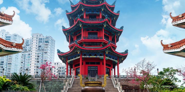 威鎮閣