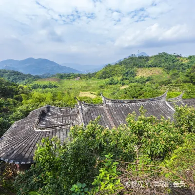 Отели рядом с достопримечательностью «»