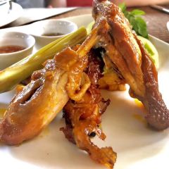 Chanrey Tree Restaurant 여행 사진