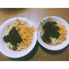 HUA SHI WAN ZA MIAN User Photo