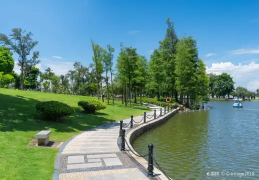 鄰近海濱公園的酒店