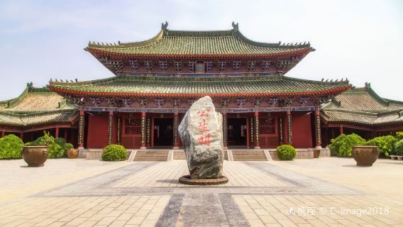 Kaifeng Private Guided Day Tour Kaifeng Prefecture Daxiangguo Temple Qingming Riverside Park