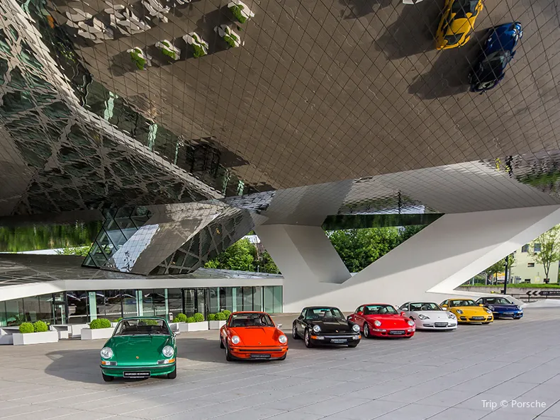 3_Porsche Museum