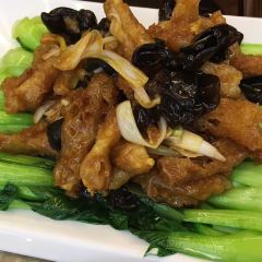 MINGUOHAIXIANJIAOZILOU User Photo