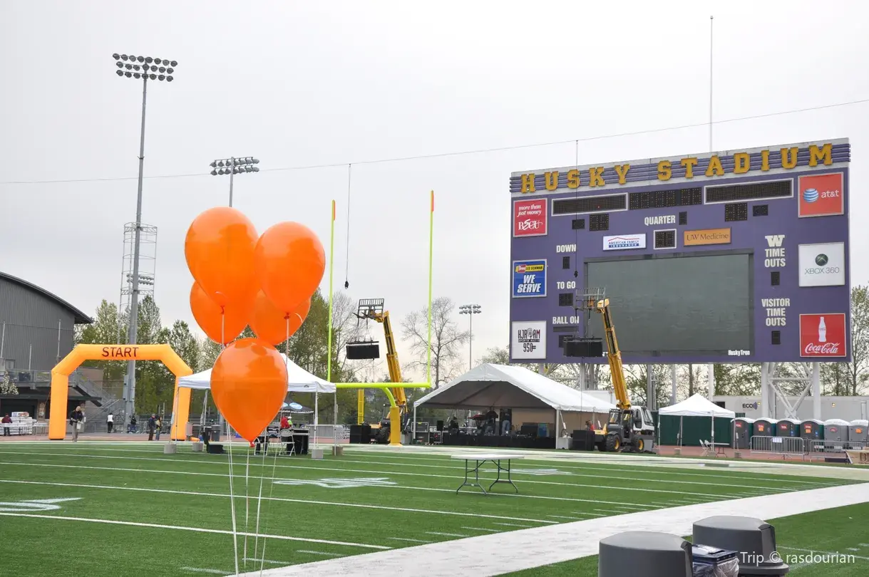 5_Husky Stadium
