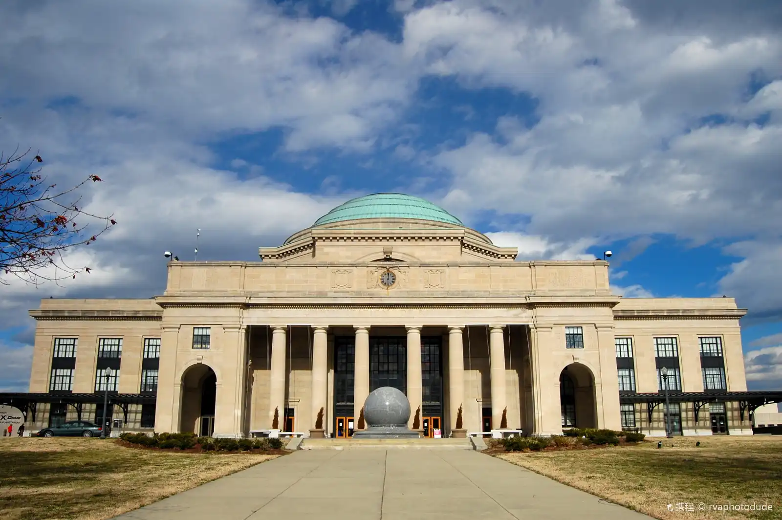 Hotels near Science Museum of Virginia