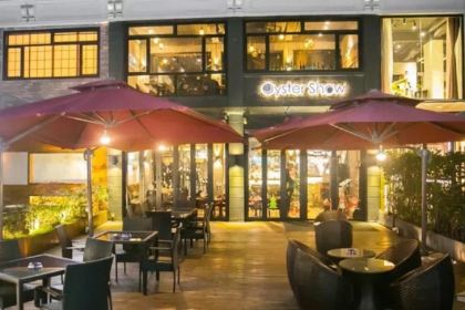 Oyster Show Restaurant & Lounge