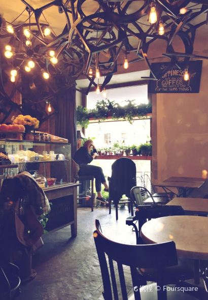 Atelier. Design & Coffee