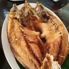 Lung Sawai Seafood User Photo