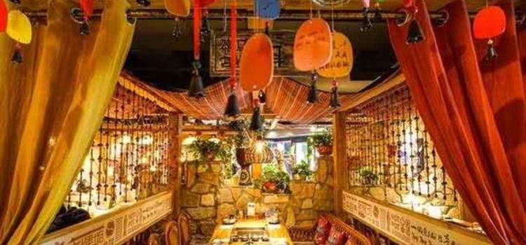 老牌坊云南鱼豆花火锅(盼盼路店)