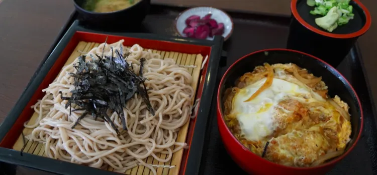 故鄉居食屋