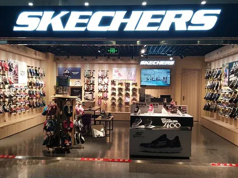 Skechers store clearance ak