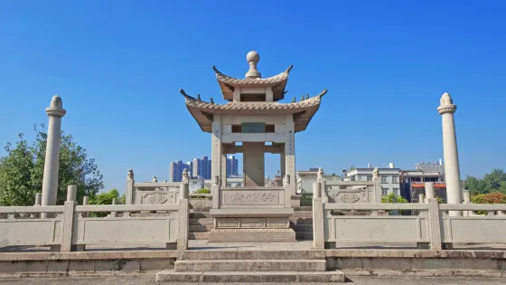 祭鱷台