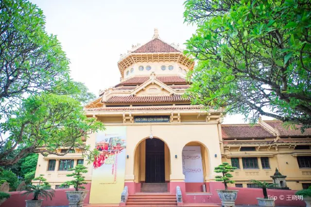 Hanoi Historic Travel: Combination of Western And Eastern Cultures