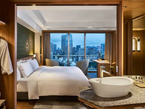 Top 10 Popular Hotels in Tokyo, Perfect for Taking Photos!