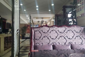 伊清苑餐饮(青年巷店) User Photo