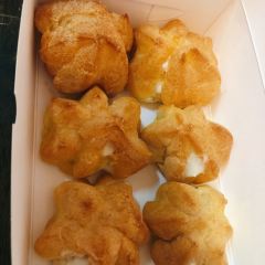 Taste Better Original One Bite Durian puff User Photo