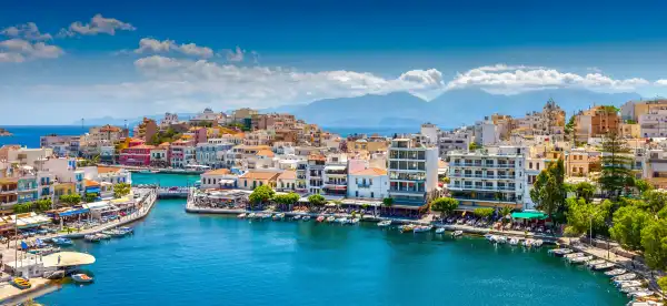 Hotels near Almyros