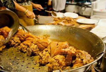 Chang Phueak Pork Leg Rice User Photo