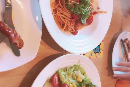 必胜客(百盛店)