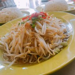 Yue Ping Bean Sprout Chicken User Photo