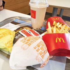 McDonald's (xilinhaoteyinzuoguangchang) 여행 사진