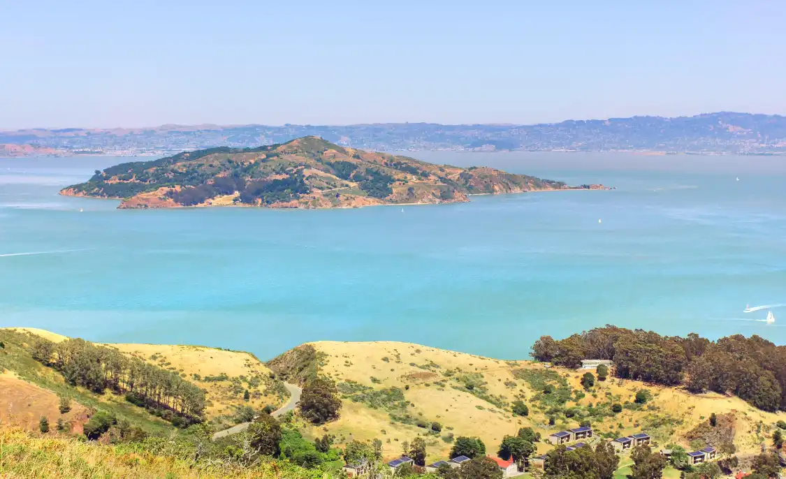 Hotels near Angel Island