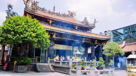 Longshan Temple