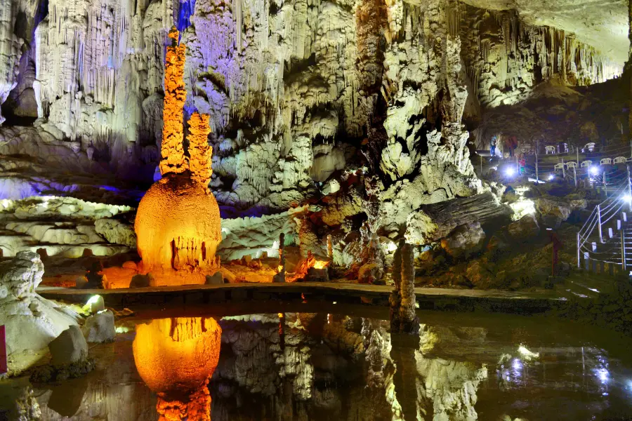 Zhijin Cave of Guizhou