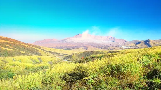 阿蘇中岳火山口