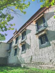 Pala Manor