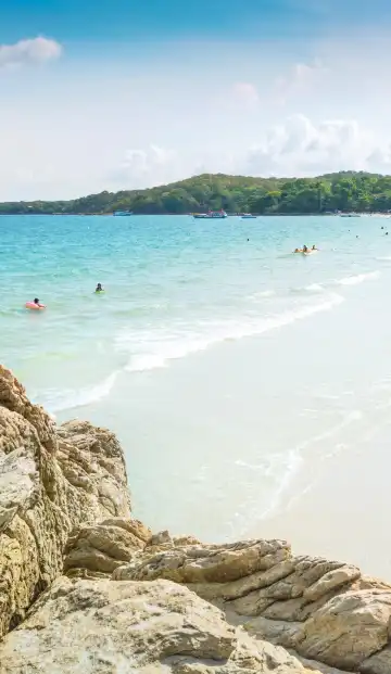 Hotels near Ao Phutsa