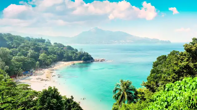 Hotels near Kamala Beach