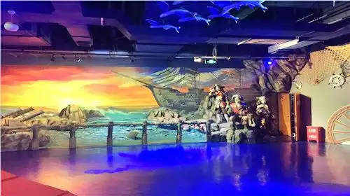 Hotels near Fantasy Aquarium