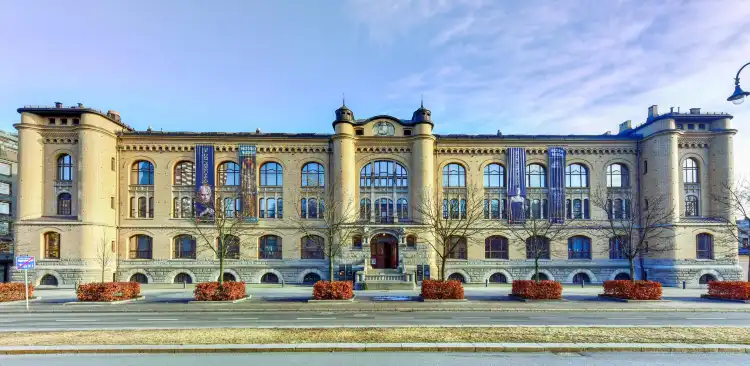 Hotels near Historical Museum