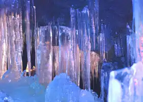 富岳風穴