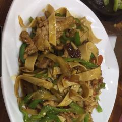 客滿堂剔尖館張用戶圖片