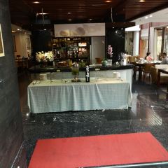 清远佛冈鹤鸣洲温泉度假酒店· 鹤鸣洲花园餐厅 User Photo