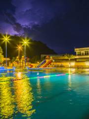 Sanbaishan Requanhe Hot Spring