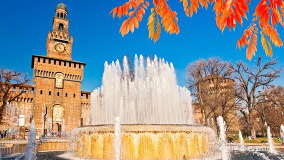 Katedral Milan + Istana Sforza + Piazza del Duomo + lawatan sehari Taman Sempione