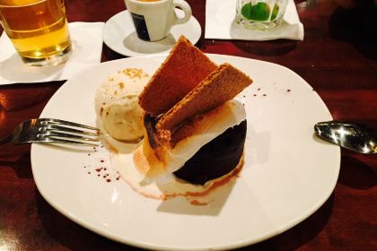 Weber Grill Restaurant