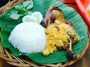 Bebek Kaleyo Rawamangun.
