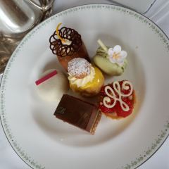 Bettys Cafe Tea Rooms - Stonegate User Photo