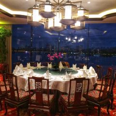 JADE RIVER User Photo