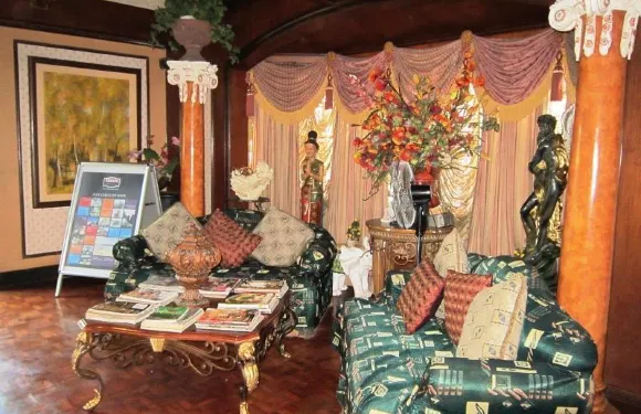 OYO156歐洲曼希歐尼特旅館