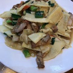 Xia Mei Ren Jia Local Restaurant (Historical Culture Dining Resort Branch) User Photo